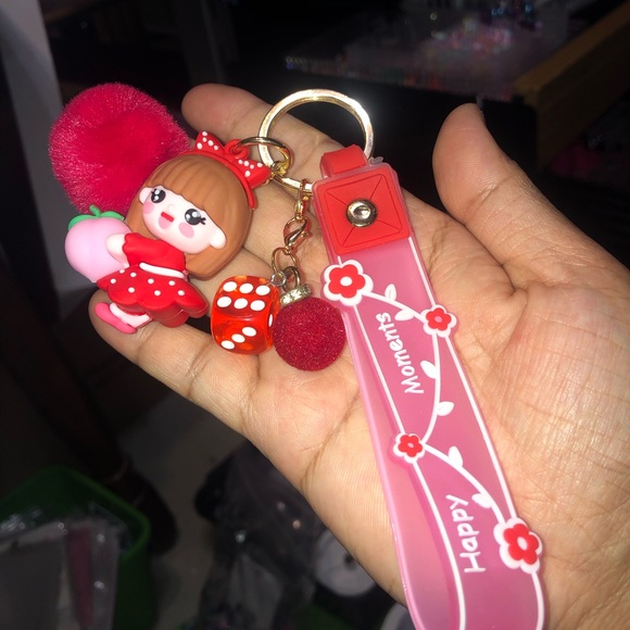 Keychain - Picture 13 of 16